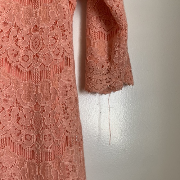 Dainty Jewells Dress - Picture 3 of 4